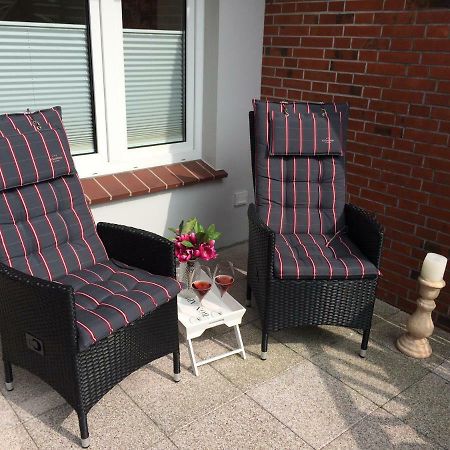 „Luettje Nuest“ Apartment Емден Екстериор снимка