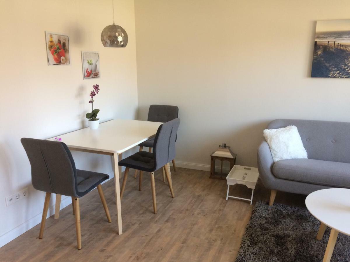 „Luettje Nuest“ Apartment Емден Екстериор снимка